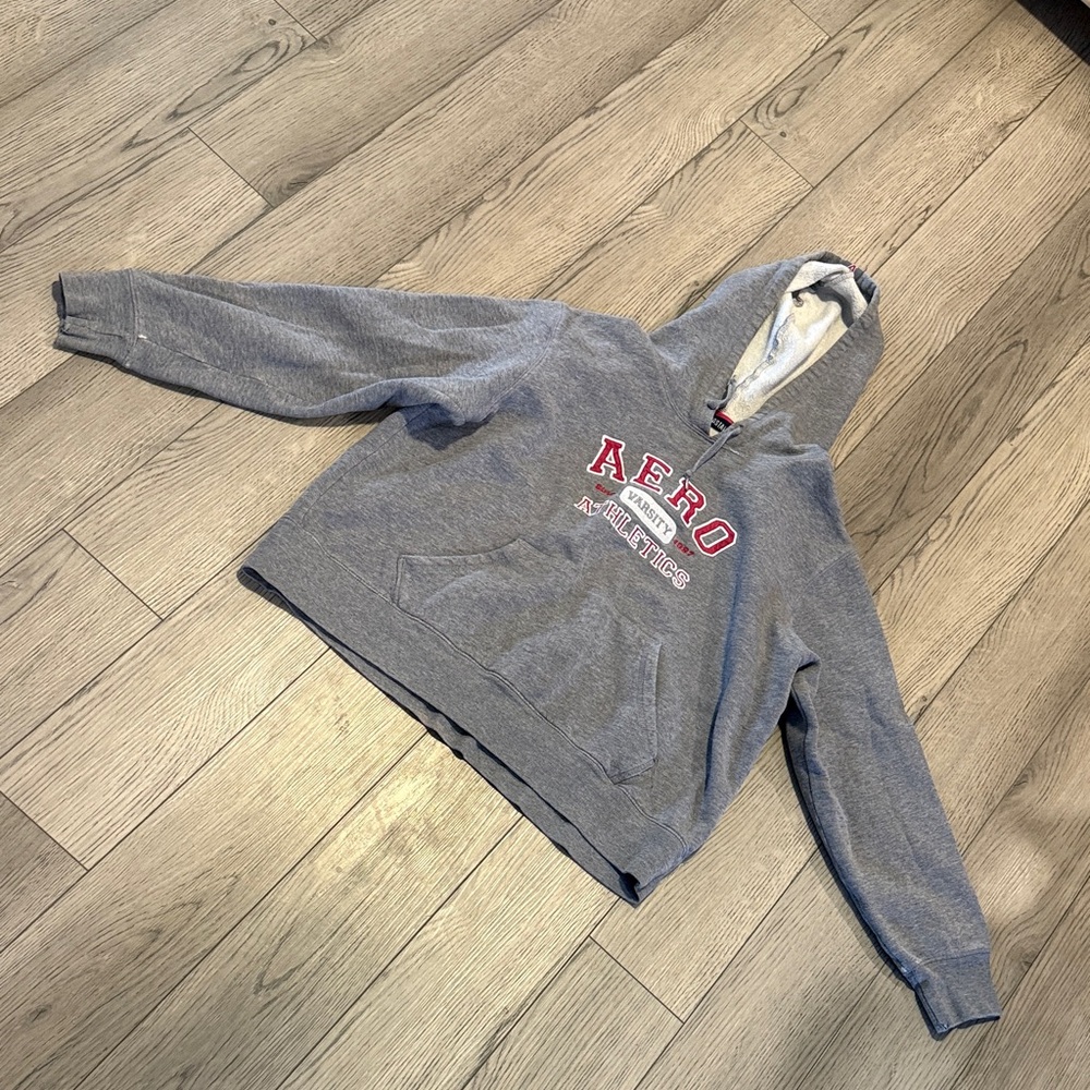 Junior size l large Aero Gray Hoodie in good used condition